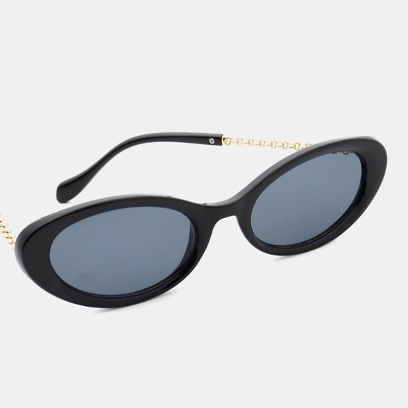 Cat-Eye Polycarbonate Frame Sunglasses in Black - Picture 4 of 5